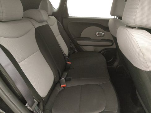 Used 2019 Kia Soul FWD image 19