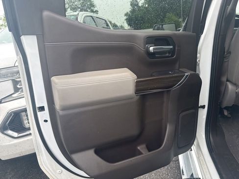 Used 2020 Chevrolet Silverado 1500 RST AWD/4WD image 11