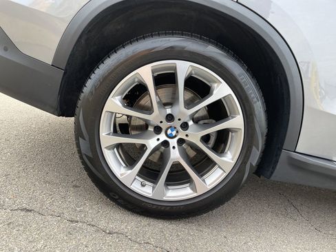 Used 2024 BMW X5 xDrive40i w/ Premium Package AWD/4WD image 25