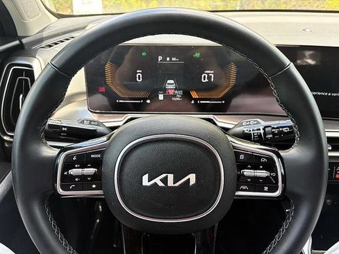 Used 2025 Kia Sorento S FWD image 20