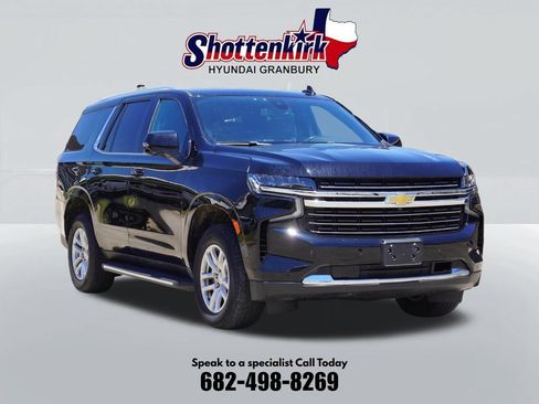 Used 2022 Chevrolet Tahoe LT w/ Luxury Package AWD/4WD image 3