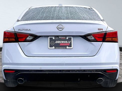 Certified 2024 Nissan Altima 2.5 SR w/ SR Premium Package FWD image 5