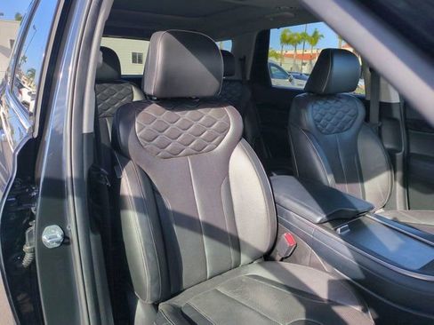 Used 2021 Hyundai Palisade Limited w/ Winter Package image 32