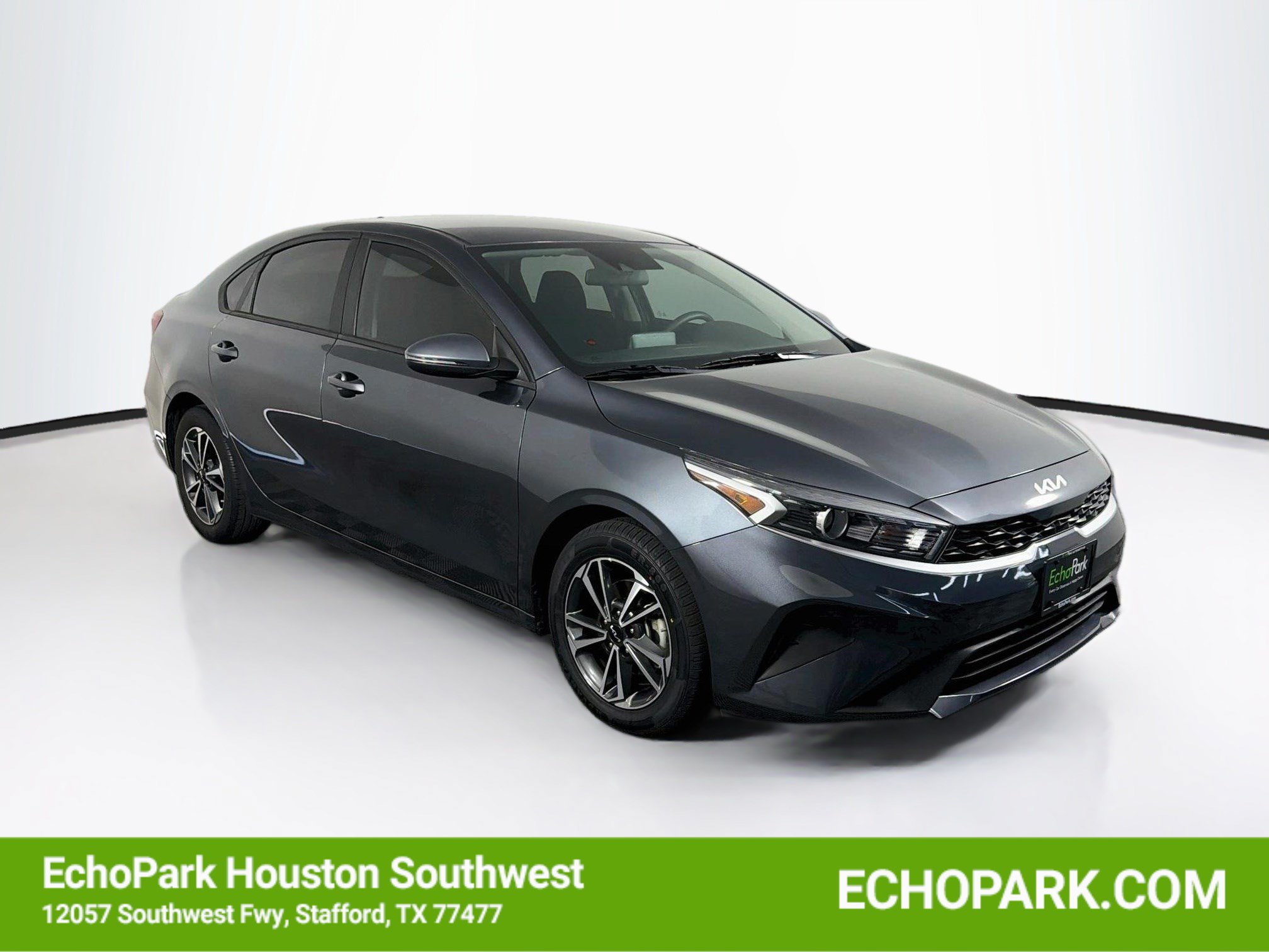 Used 2024 Kia Forte LXS w/ LXS Technology Package FWD image 1