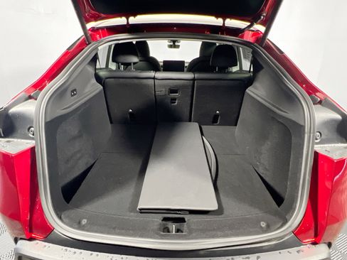Used 2026 Tesla Model Y 2WD image 33