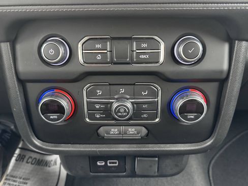 Used 2022 Chevrolet Tahoe 4WD image 58