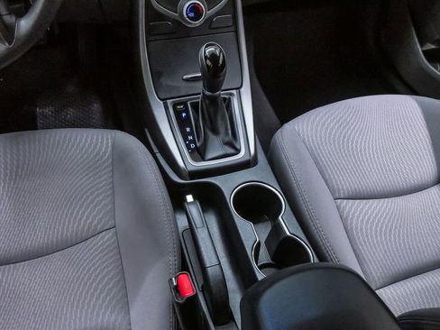 Used 2016 Hyundai Elantra SE w/ Option Group 02 image 17