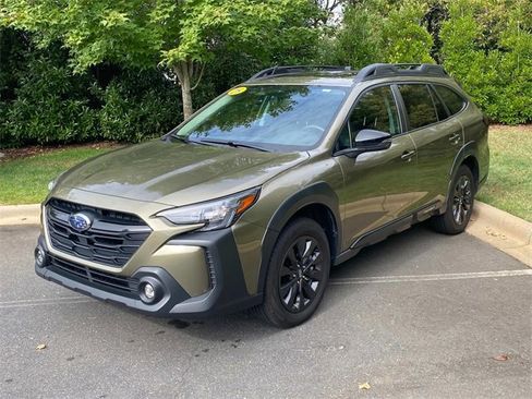 Used 2025 Subaru Outback Onyx Edition XT image 3
