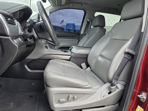 Used 2019 Chevrolet Tahoe LT image 12