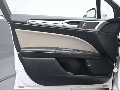 Used 2018 Ford Fusion S image 9