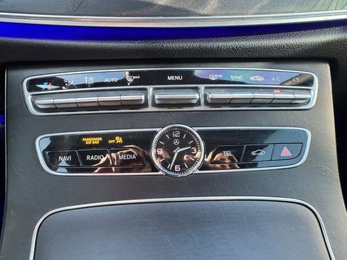 Used 2019 Mercedes-Benz E 450 E 450 w/ AMG Line Package image 23