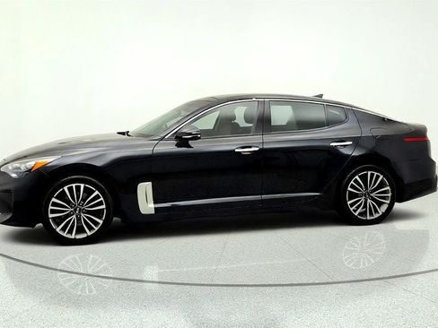Used 2018 Kia Stinger Premium AWD/4WD image 8