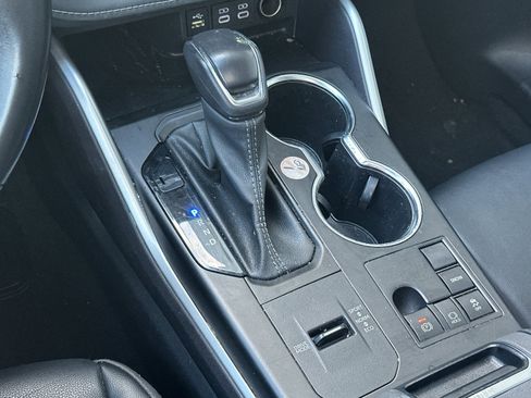 Used 2023 Toyota Highlander XLE image 21