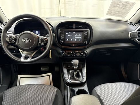 Used 2021 Kia Soul LX image 18