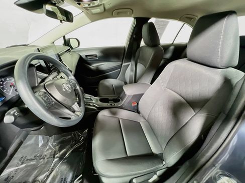 Certified 2025 Toyota Corolla LE FWD image 18