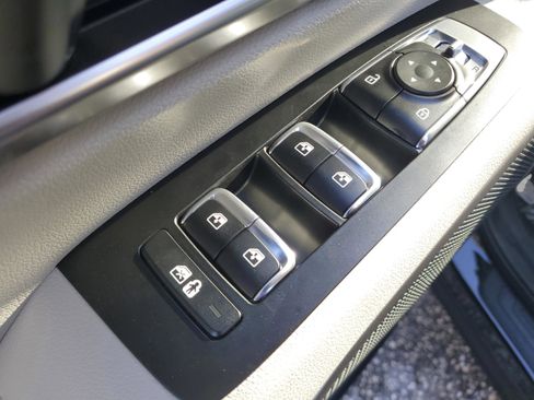 New 2025 Kia Telluride S image 16