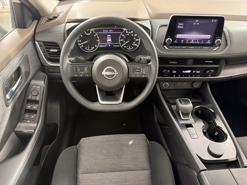 Used 2023 Nissan Rogue SV AWD/4WD image 27