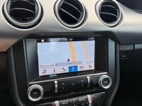 Used 2019 Ford Mustang GT Premium RWD image 30