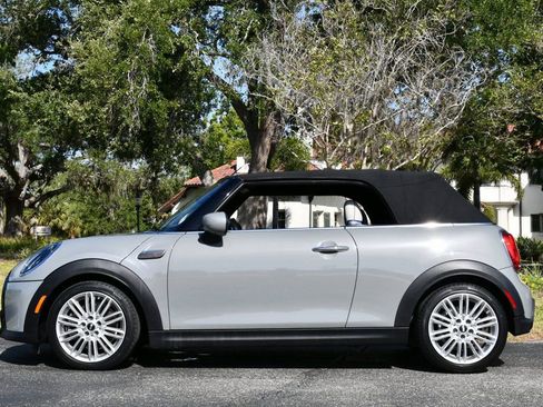 Used 2023 MINI Cooper S w/ Signature Upholstery Package FWD image 32