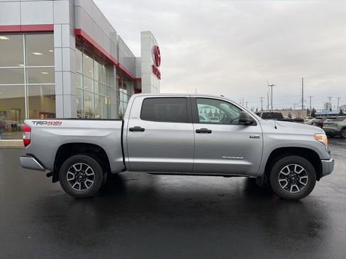 Certified 2016 Toyota Tundra SR5 w/ TRD Off Road Package image 8