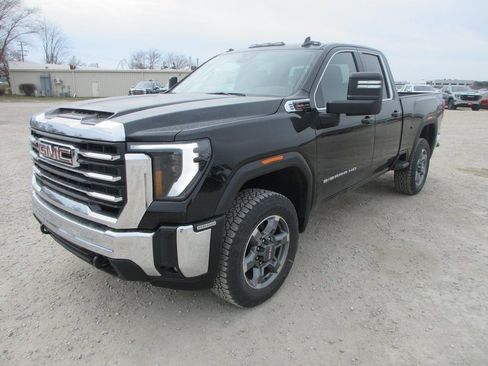 New 2026 GMC Sierra 2500 SLE w/ SLE Value Package; AWD/4WD image 11