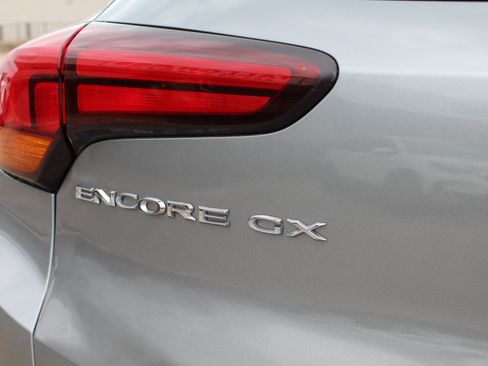 Used 2023 Buick Encore GX Preferred image 46
