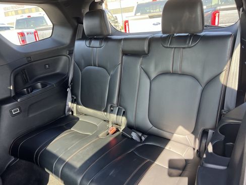 Used 2024 Honda Pilot TrailSport image 23