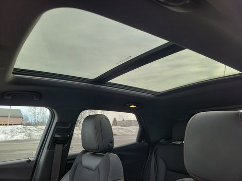 Used 2022 Chevrolet TrailBlazer RS w/ Sun and Liftgate Package image 28