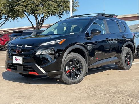 New 2026 Nissan Rogue SV image 2