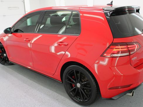 Used 2021 Volkswagen GTI SE FWD image 15