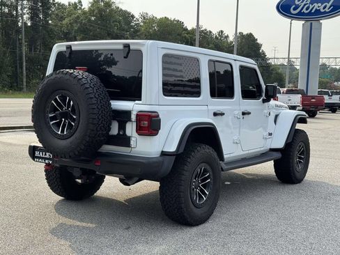 Used 2024 Jeep Wrangler Unlimited Rubicon AWD/4WD image 22