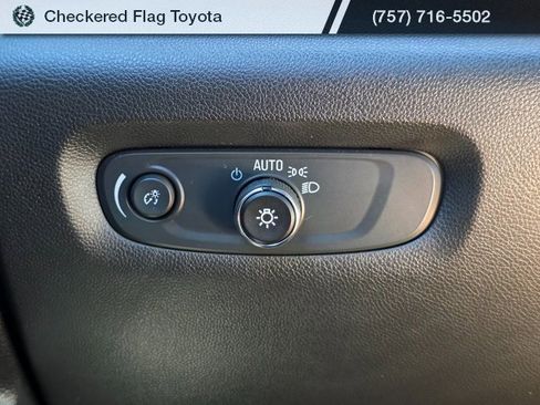 Used 2023 Chevrolet Traverse LS w/ Safety Package image 10