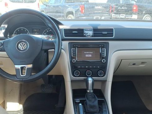 Used 2015 Volkswagen Passat 1.8T Limited Edition FWD image 12