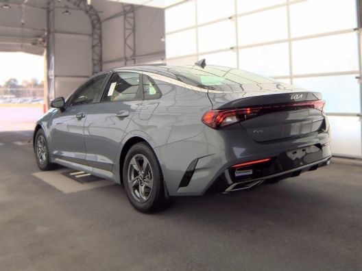 Used 2022 Kia K5 LXS FWD image 4