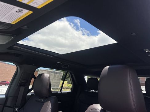 New 2026 Ford Explorer Platinum RWD image 11