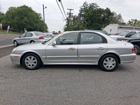 Used 2004 Hyundai Sonata FWD image 1