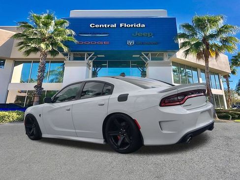 Used 2019 Dodge Charger SRT Hellcat w/ Navigation & Travel Group image 7