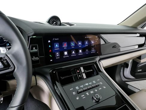 New 2026 Porsche Panamera RWD image 13