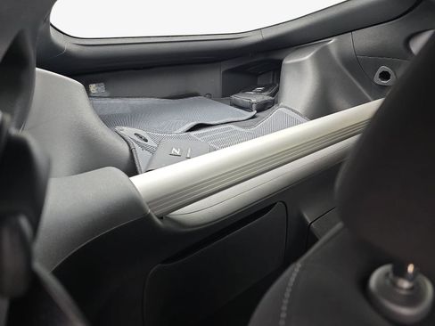 Used 2025 Nissan Z Sport w/ Floor Mat Package RWD image 32