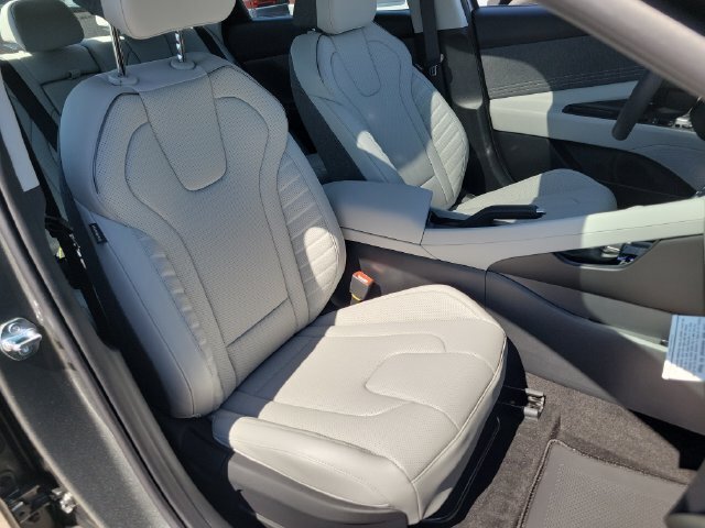 New 2026 Hyundai Elantra SEL Sport FWD image 21
