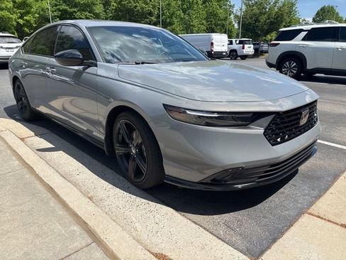 Used 2024 Honda Accord Sport image 6