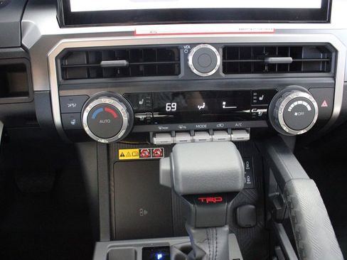 New 2026 Toyota 4Runner 4WD image 37
