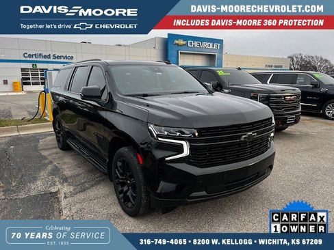 Used 2023 Chevrolet Suburban RST w/ Luxury Package image 1