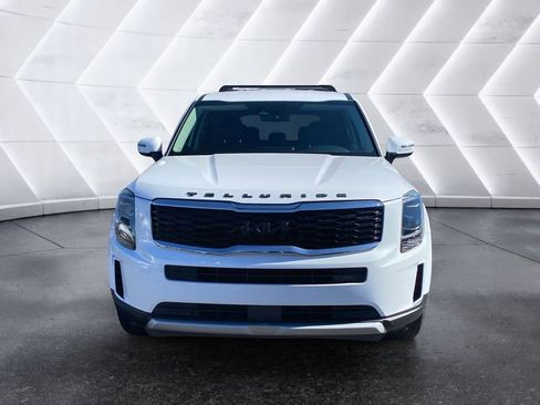 Used 2022 Kia Telluride LX image 2