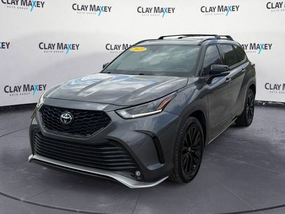 Used 2023 Toyota Highlander XSE