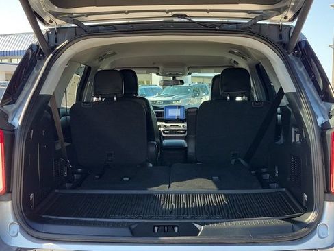 Certified 2023 Ford Explorer XLT w/ Equipment Group 202A RWD image 9