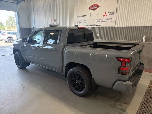 New 2026 Nissan Frontier SV AWD/4WD image 8