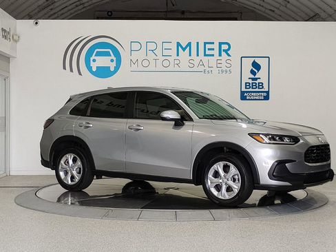 Used 2024 Honda HR-V LX image 40