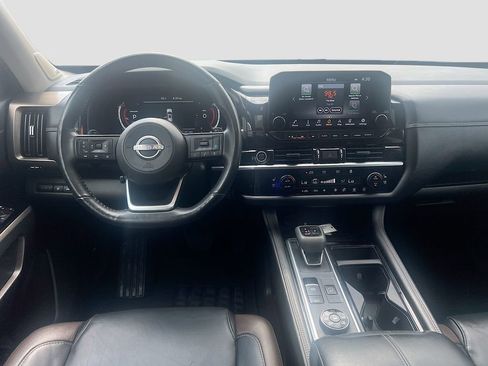 Used 2023 Nissan Pathfinder Platinum w/ Cargo Package AWD/4WD image 24