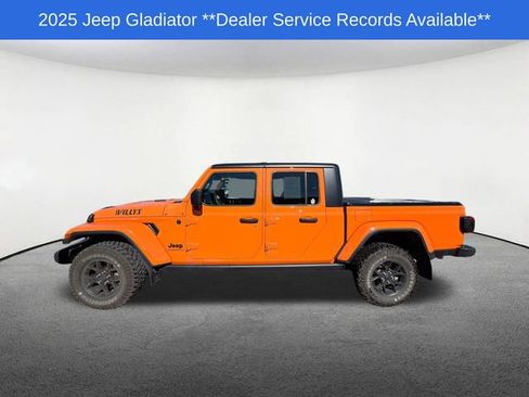 Used 2025 Jeep Gladiator Sport AWD/4WD image 2